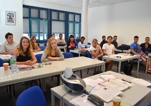 Étudiants en cours d'allemand