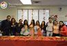 Étudiants fêtant Thanksgiving